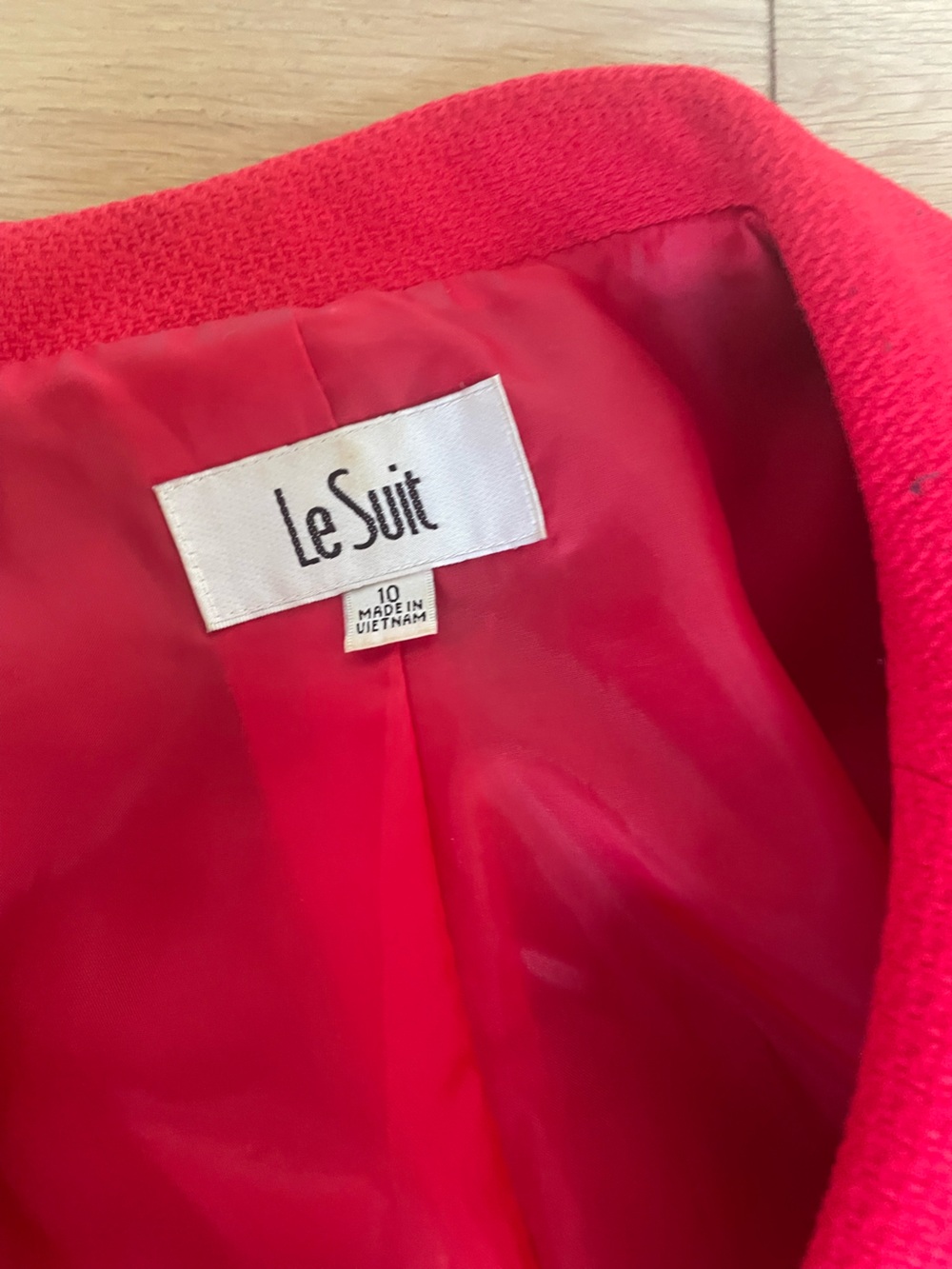 Le Suit Red Women's Blazer and Skirt Set - Picture 3 of 6